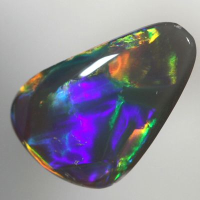 SOLID BLACK OPAL Very bright large rolling flashes SEE VIDEO